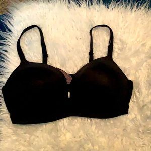 VS body by Victoria 40 DD black bra